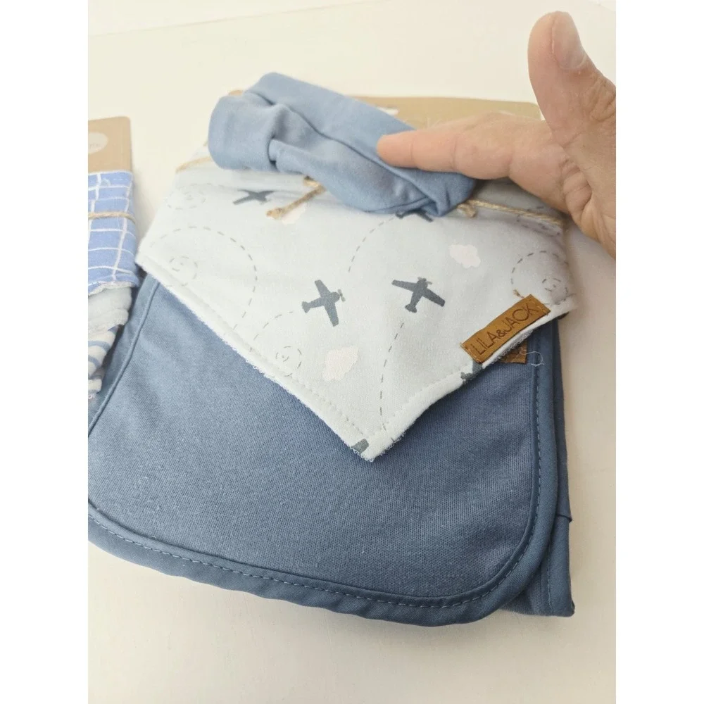 Lila & Jack Bandana Bib Set‎ 3 pack Hat/Bib/ Burp Cloth set NEW blue airplane